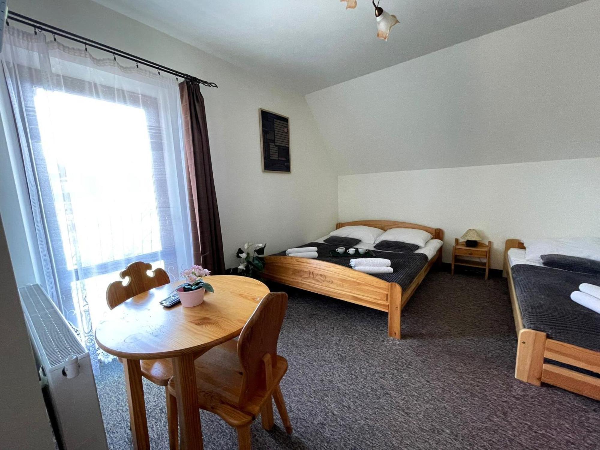 Skalny Brzeg Hotell Czarna Góra Eksteriør bilde